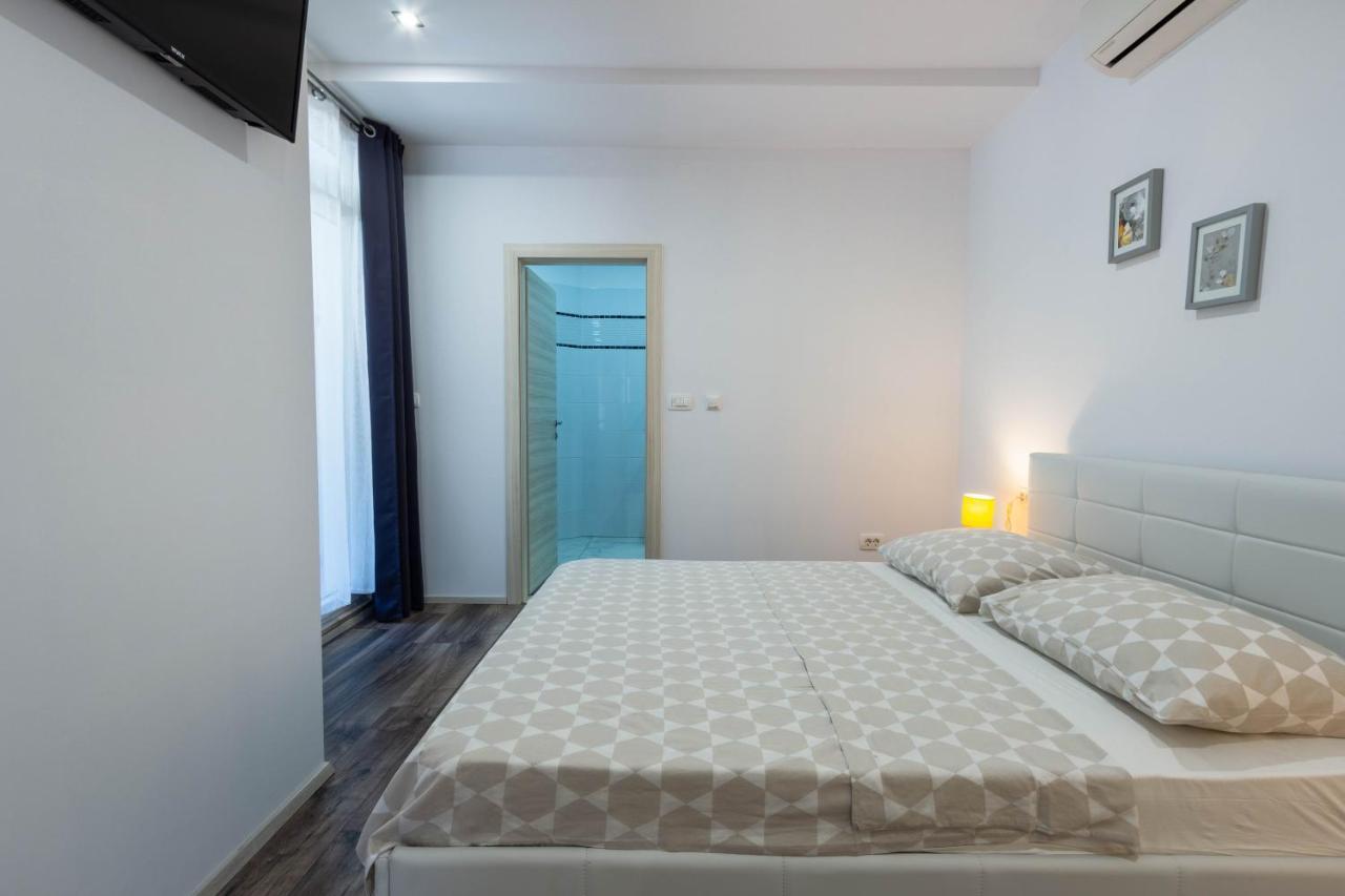 Apartman Dora Podstrana Exteriör bild